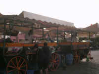 37 Marrakech la Djemaa el-Fna.JPG (71048 byte)