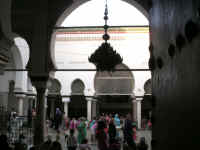 3 la Moschea a Fes.JPG (87261 byte)