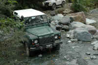 Land-Rover-30.jpg (73776 byte)